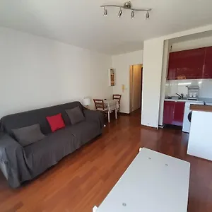 Appartement Spacieux Proche Terrasse Clim Parking, Six-Fours-les-Plages